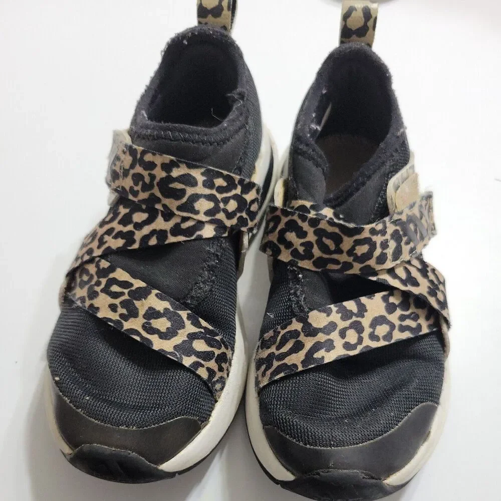Adidas Sneakers Girls 11 K‎ Shoes Running Black Leapord Three Striped Pull On